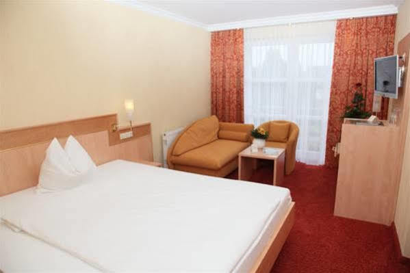 Hotel An Der Linah Garni Buxtehude Buitenkant foto