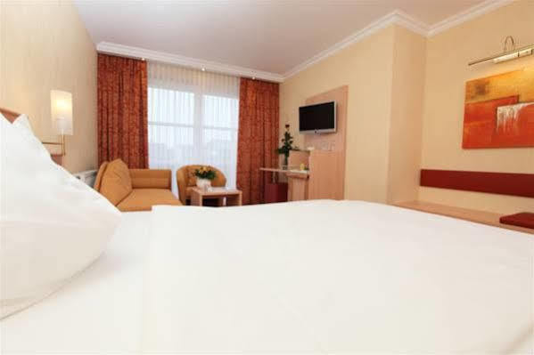 Hotel An Der Linah Garni Buxtehude Buitenkant foto