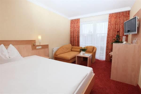 Hotel An Der Linah Garni Buxtehude Buitenkant foto